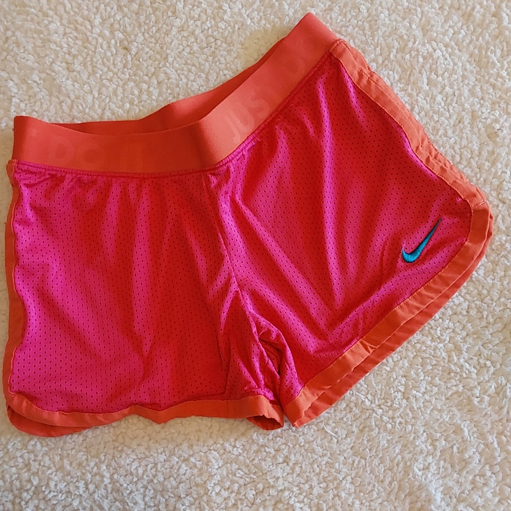 🌺 2 Pairs of Nike Dri-Fit Athletic/Running Shorts - Picture 2 of 15